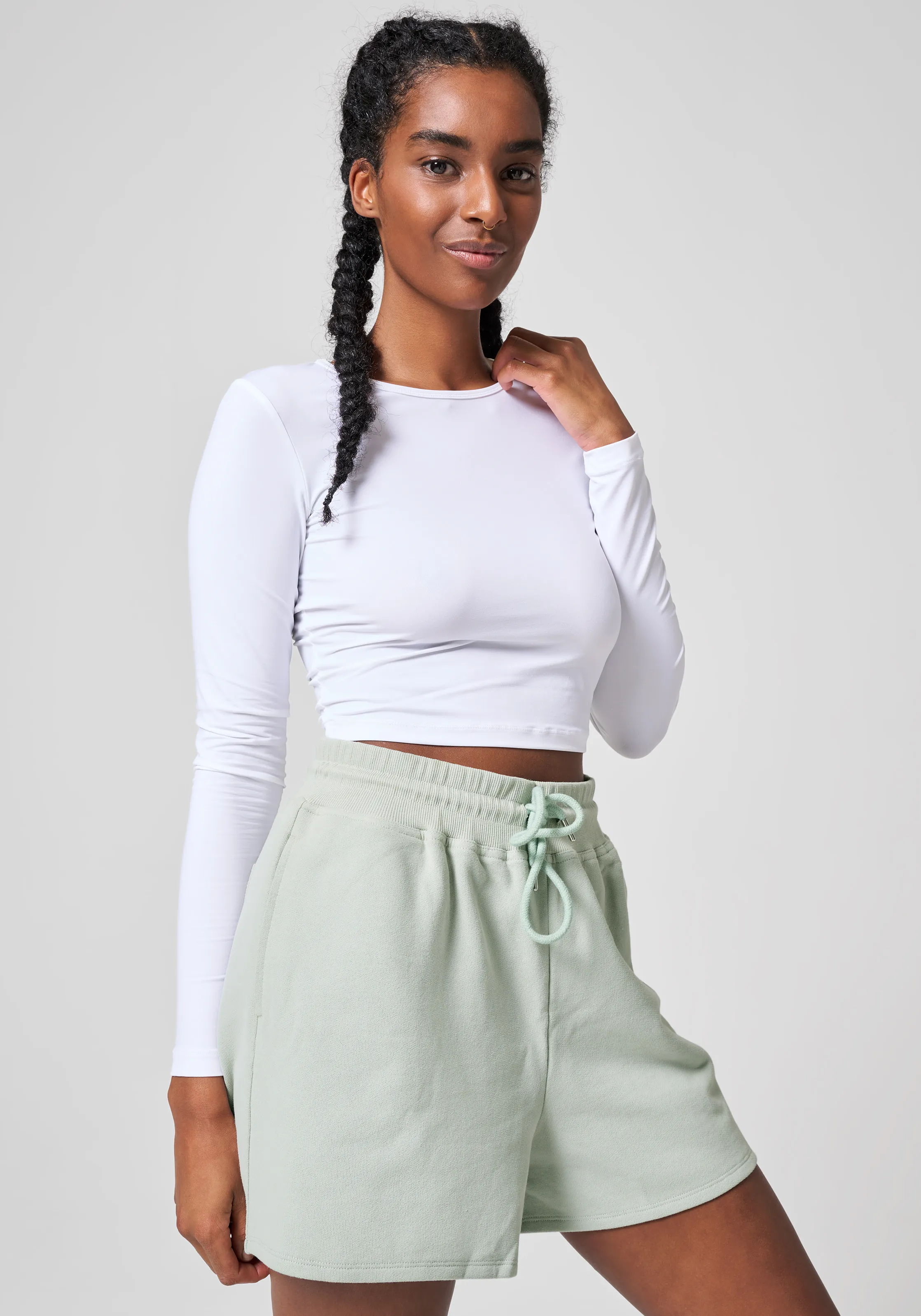 Casall Women&#x27;s Crop Long Sleeve White | Buy Casall Women&#x27;s Crop Long Sleeve White here | Outnorth