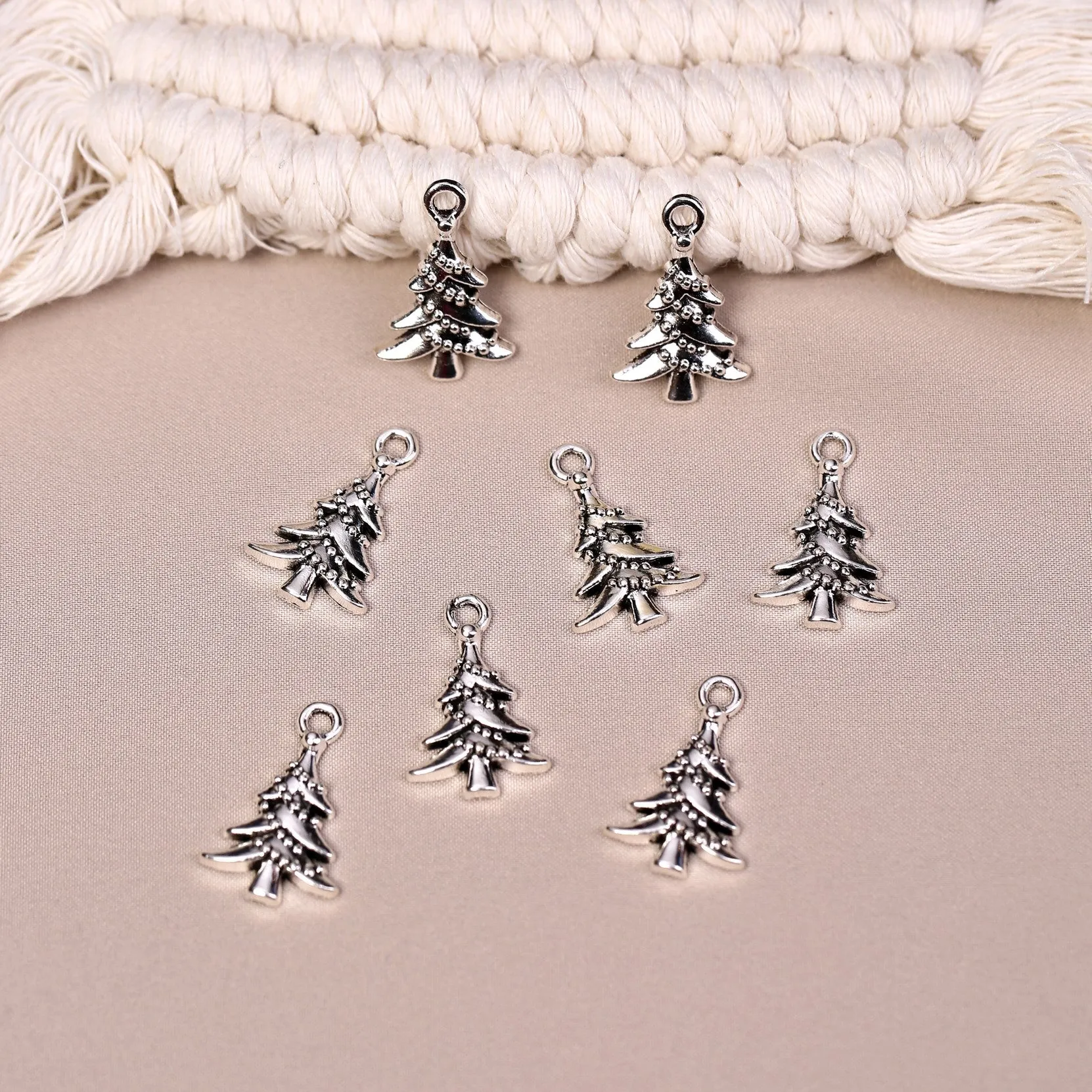 Christmas Tree Metal Charms (8pcs) (MLB-001)