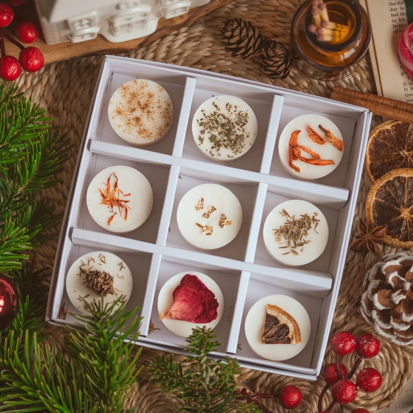 Festive Scent Discovery Box