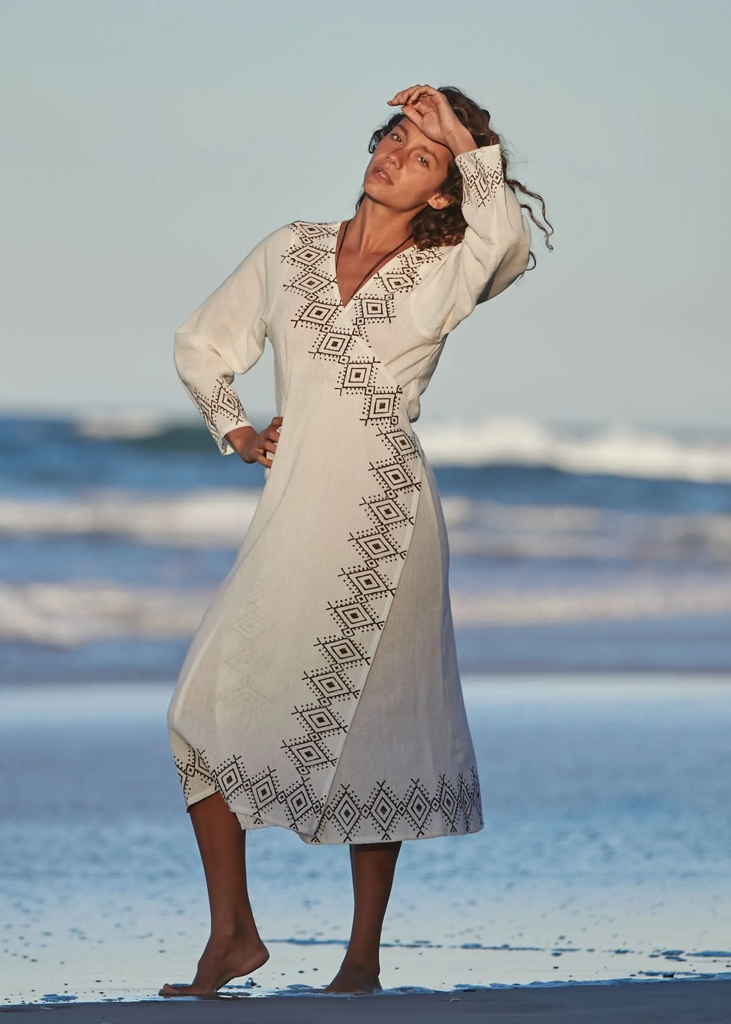 Oracle Wrap Around Dress - White/Black