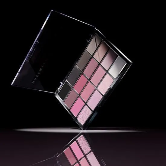 ★Wakemake★ Soft Blurring Eye Palette (1999 Vintage)