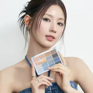 ★Wakemake★ Soft Blurring Eye Palette (1999 Vintage)